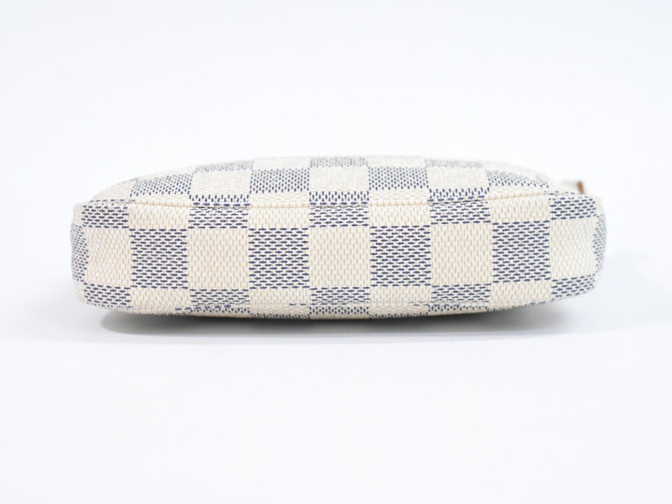 Louis Vuitton Pochette Accessoires  Canvas Clutch Bag