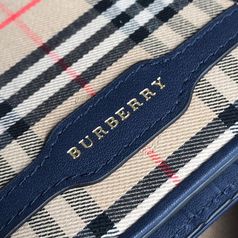 Burberry Bags - Bagsattire   619
