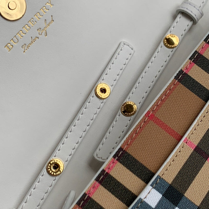 Burberry Bags - Bagsattire   649