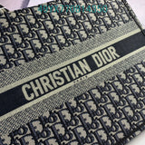 Christian Dior Bags Bags - The Tote   025