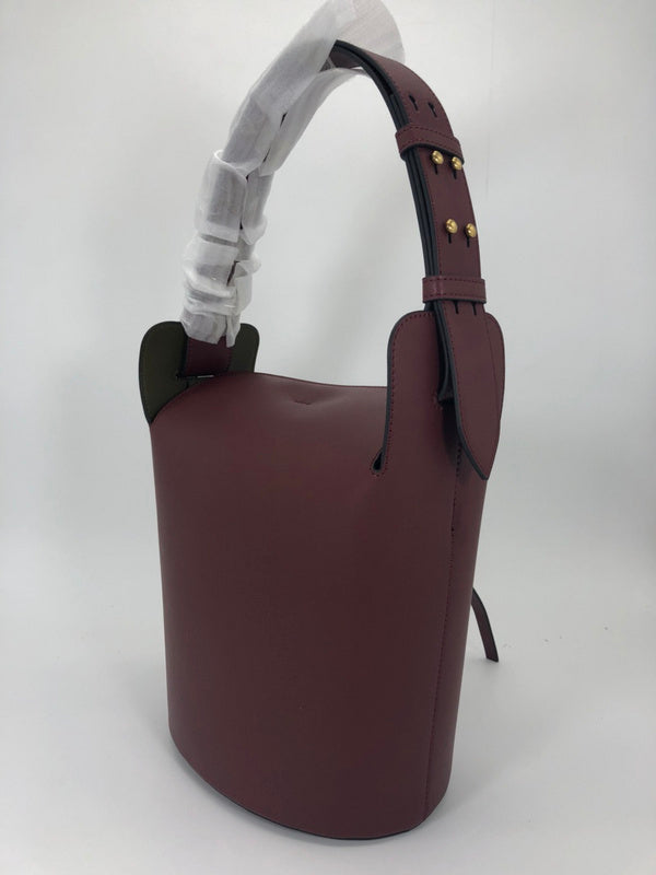 Burberry Bags - Bagsattire   323