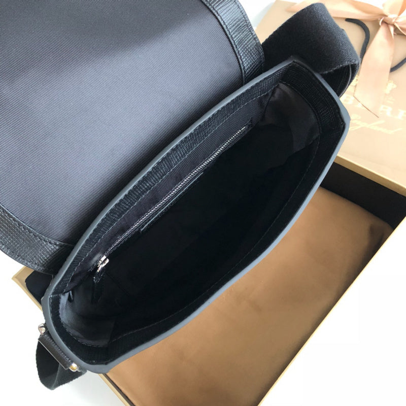 Burberry Bags - Bagsattire   579