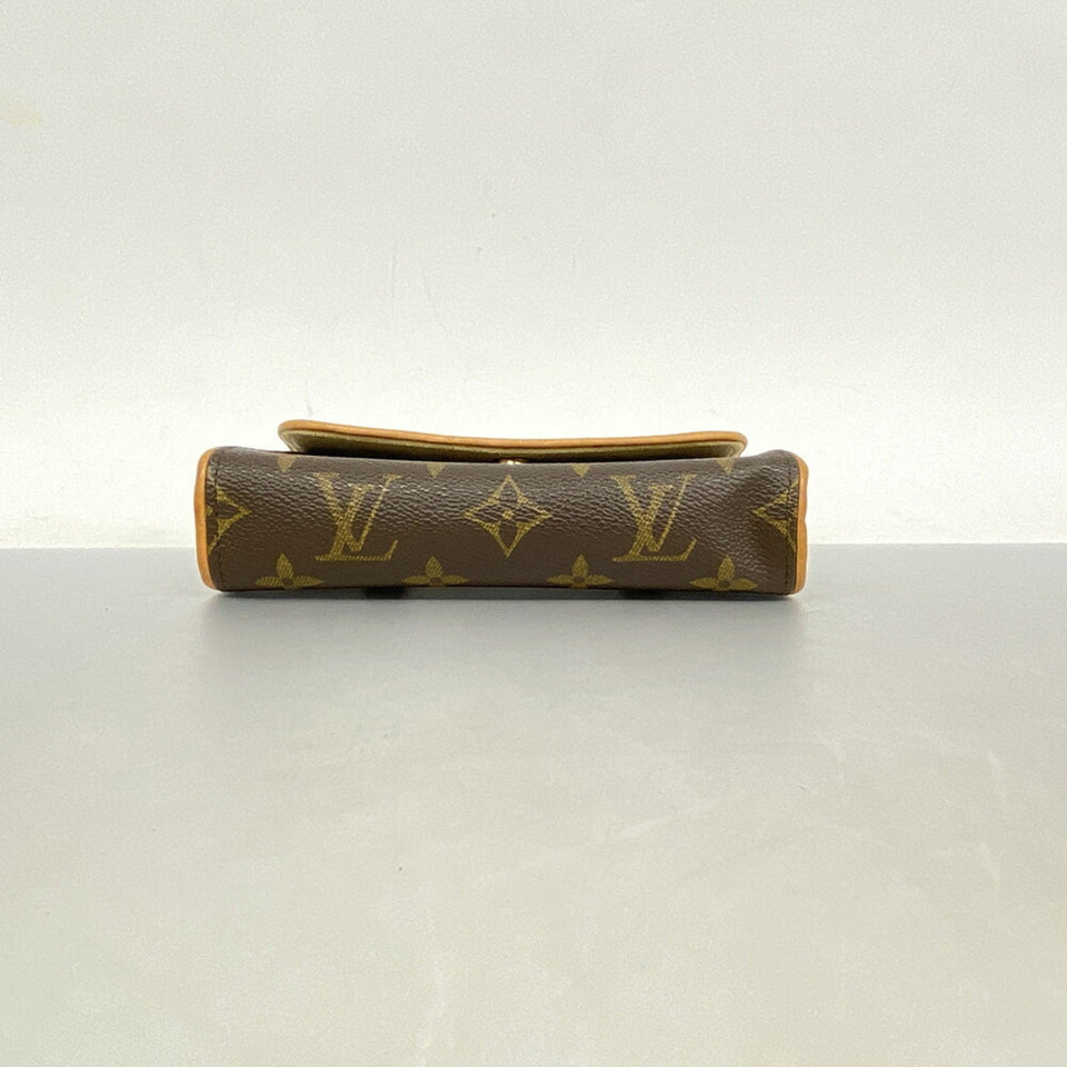 Louis Vuitton Pochette Florentine  Canvas Clutch Bag