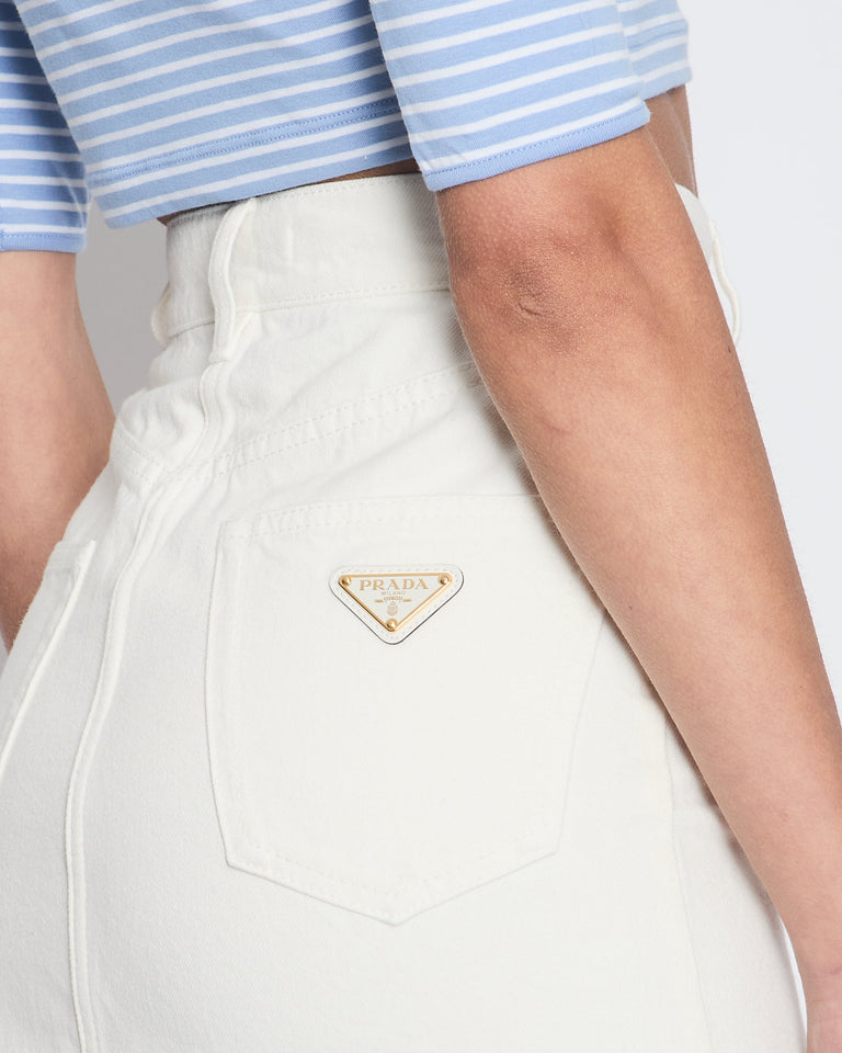 Prada White Denim Mini Skirt With Back Pocket Logo Detail Size IT 36 (UK 4)