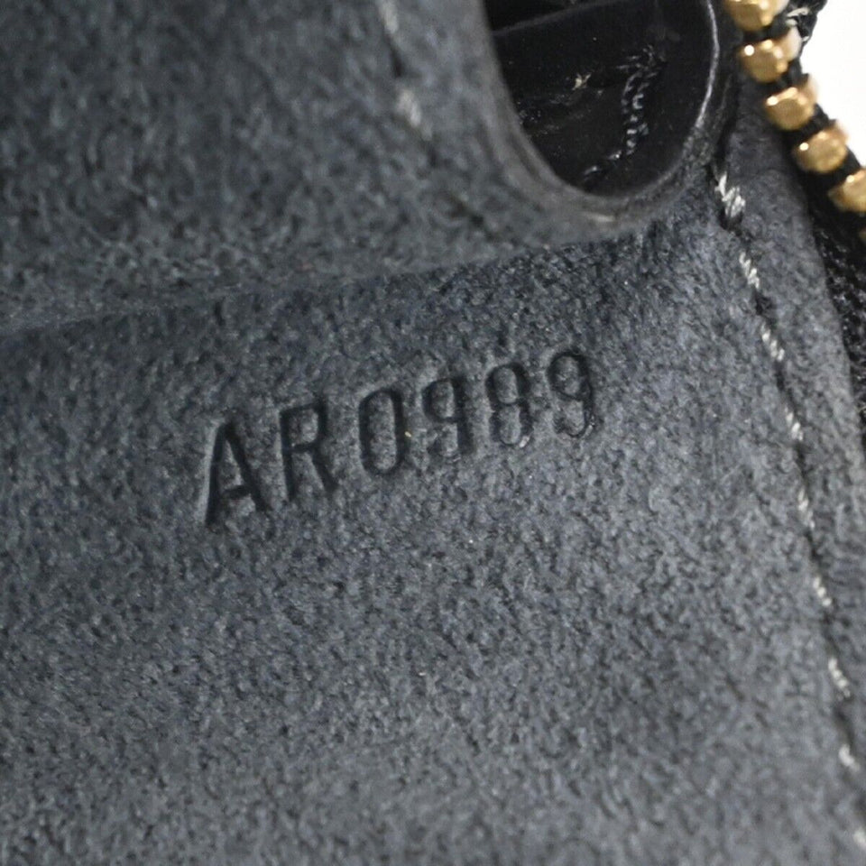 Louis Vuitton Pochette Accessoires  Leather Clutch Bag