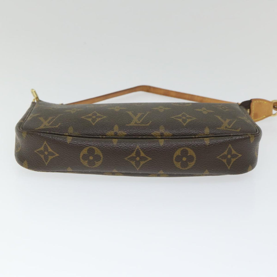 Louis Vuitton Pochette Accessoires  Canvas Clutch Bag
