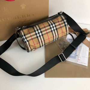 Burberry Bags - Bagsattire   456