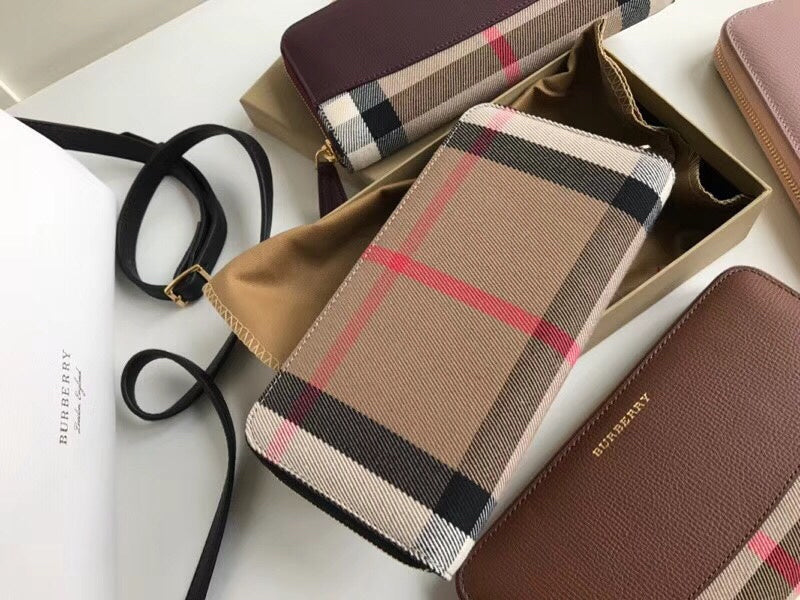 Burberry Bags - Bagsattire   385