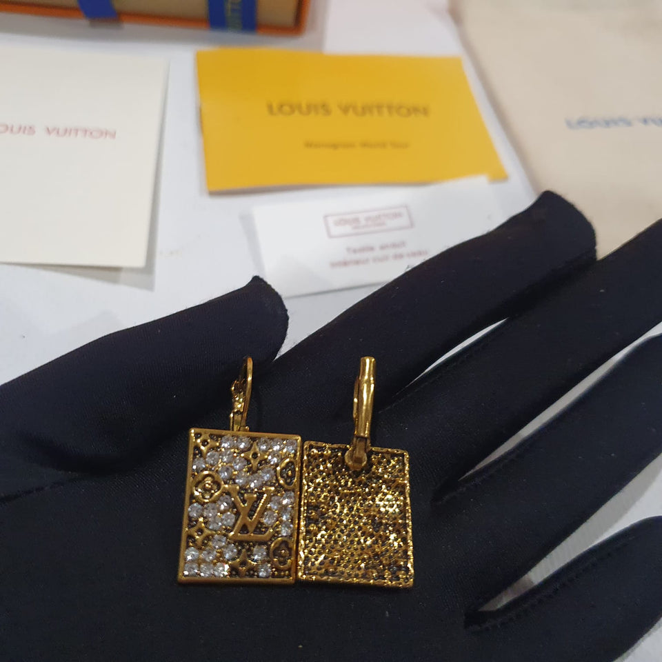 Louis Vuitton Earrings.