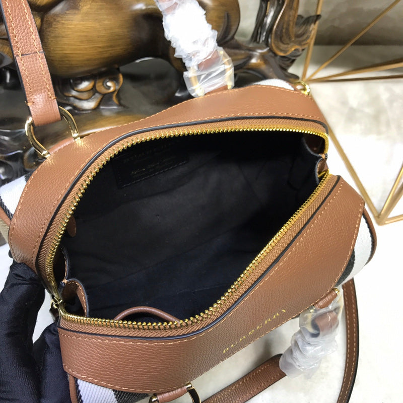 Burberry Bags - Bagsattire   239