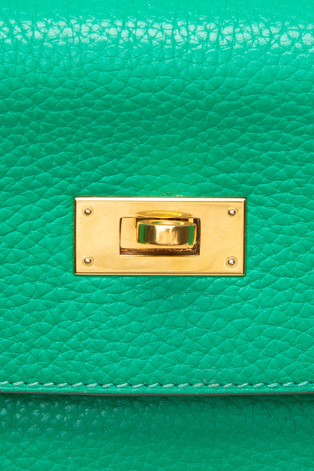 HERMES Menthe Green Kelly 32 Clemence Leather with Gold Hardware