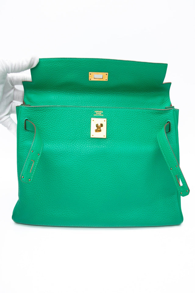 HERMES Menthe Green Kelly 32 Clemence Leather with Gold Hardware
