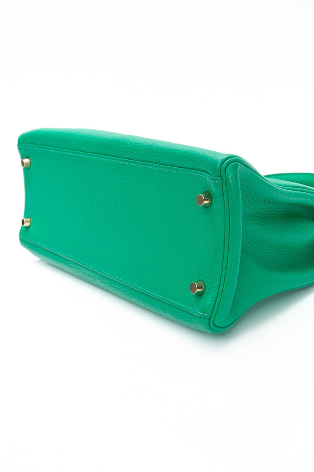 HERMES Menthe Green Kelly 32 Clemence Leather with Gold Hardware