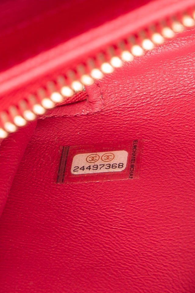 CHANEL Small Raspberry Caviar Quilted Business Affinity Flap Bag