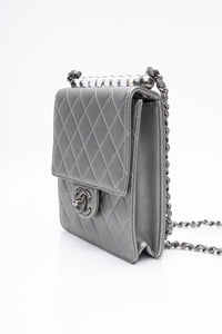 CHANEL Silver Metallic Goatskin Quilted Chic Pearls Flap Bag