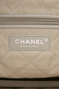 CHANEL 22 White Light Grey Calfskin Quilted Hobo Bag