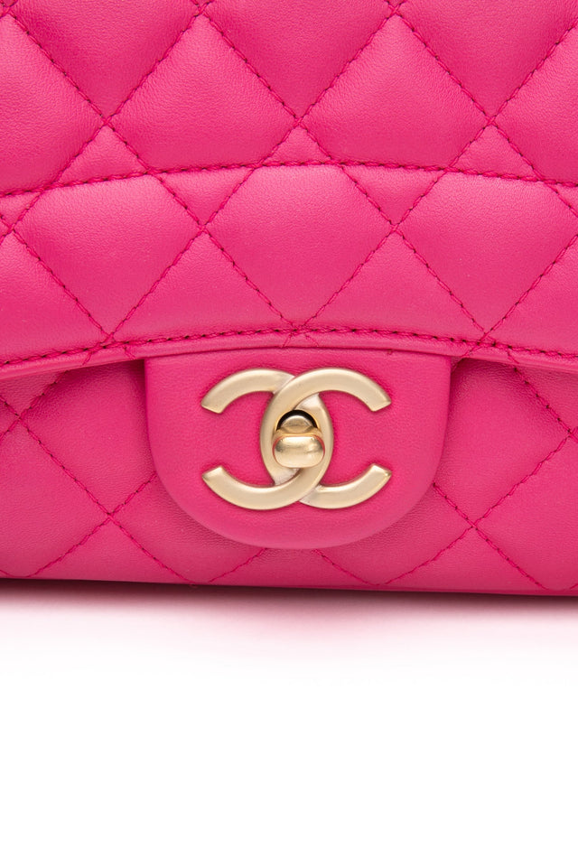 CHANEL Mademoiselle Medium Fuchsia Lambskin Quilted Chic Flap Bag