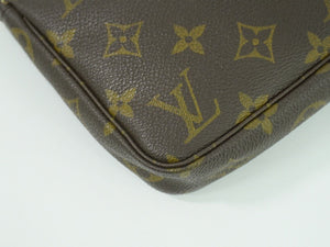 Louis Vuitton Pochette Accessoire  Canvas Clutch Bag