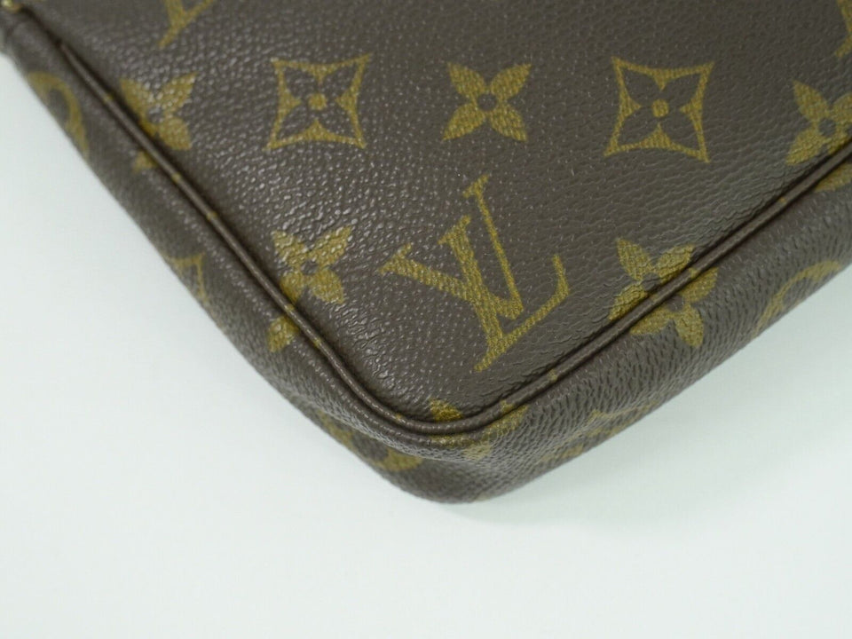 Louis Vuitton Pochette Accessoire  Canvas Clutch Bag
