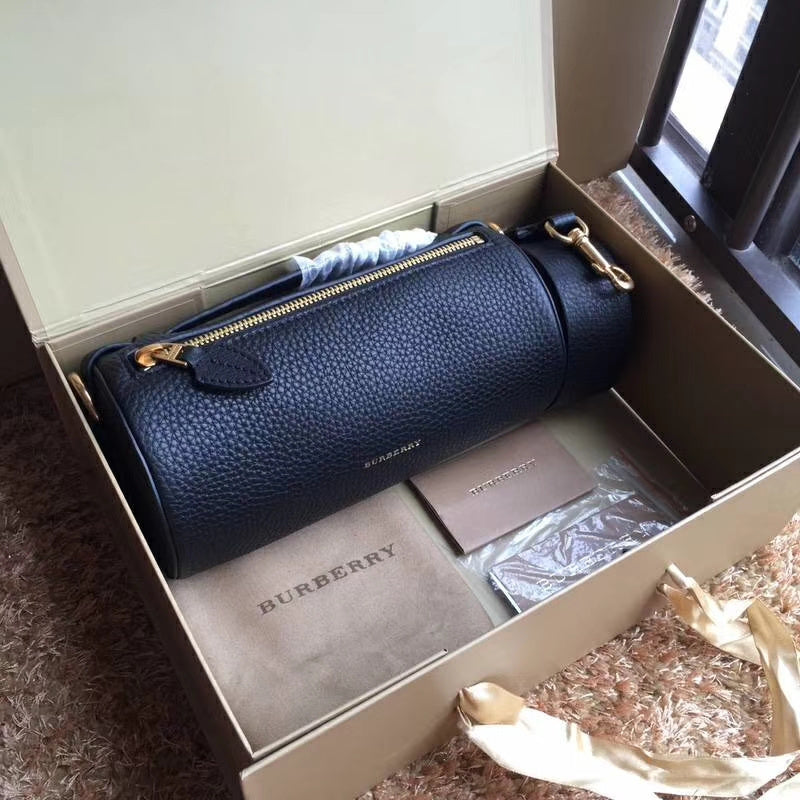 Burberry Bags - Bagsattire   449