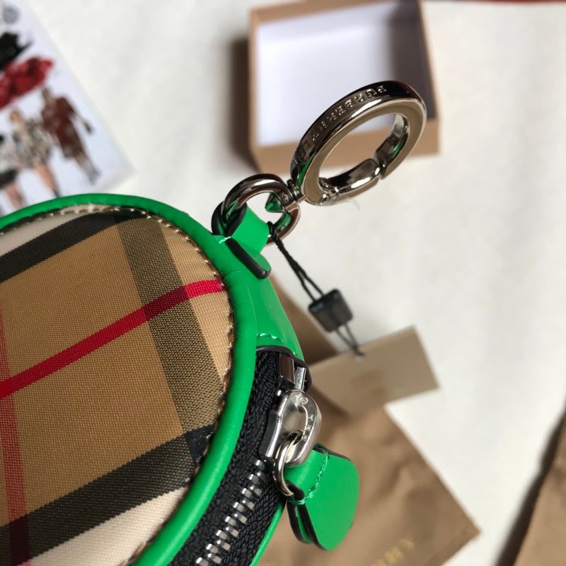 Burberry Bags - Bagsattire   353