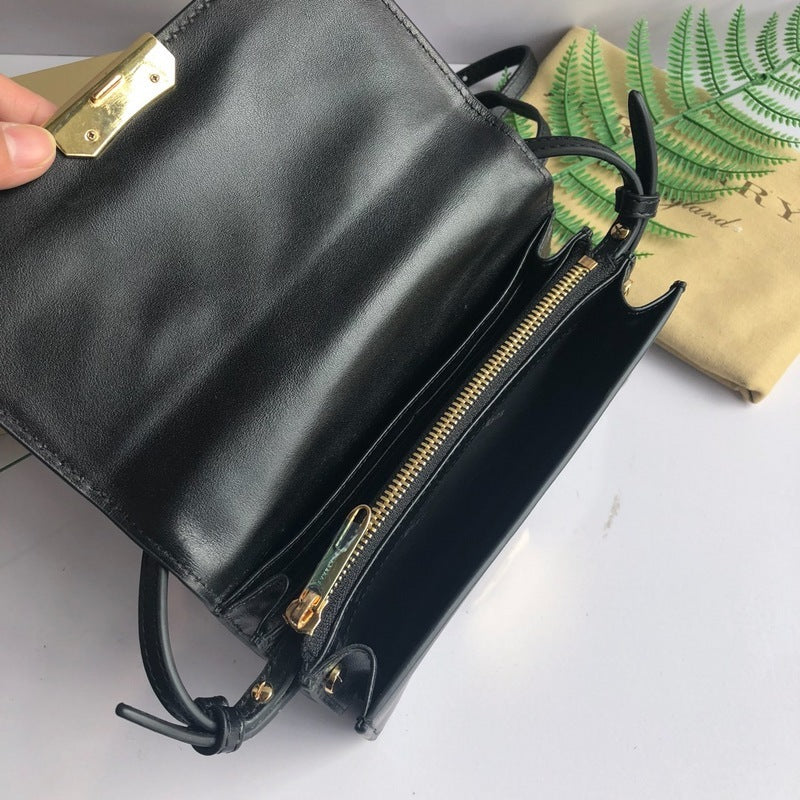 Burberry Bags - Bagsattire   632