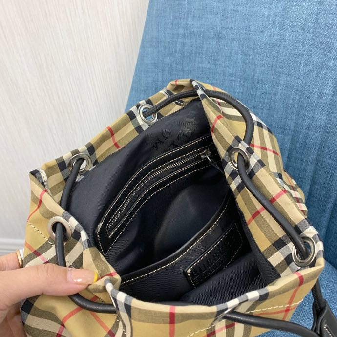 Burberry Bags - Bagsattire   226