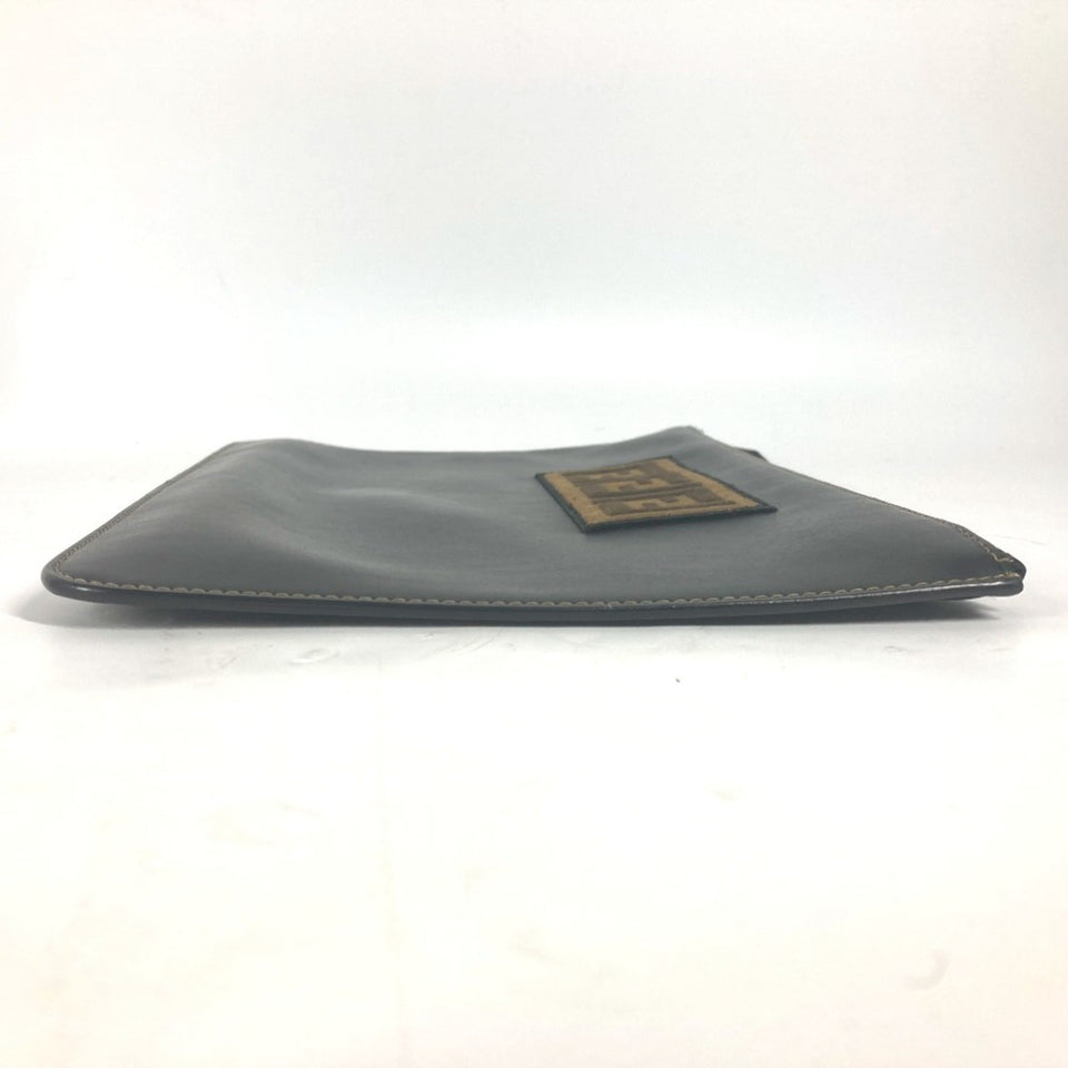 Fendi   Leather Clutch Bag (Pre-Owned)