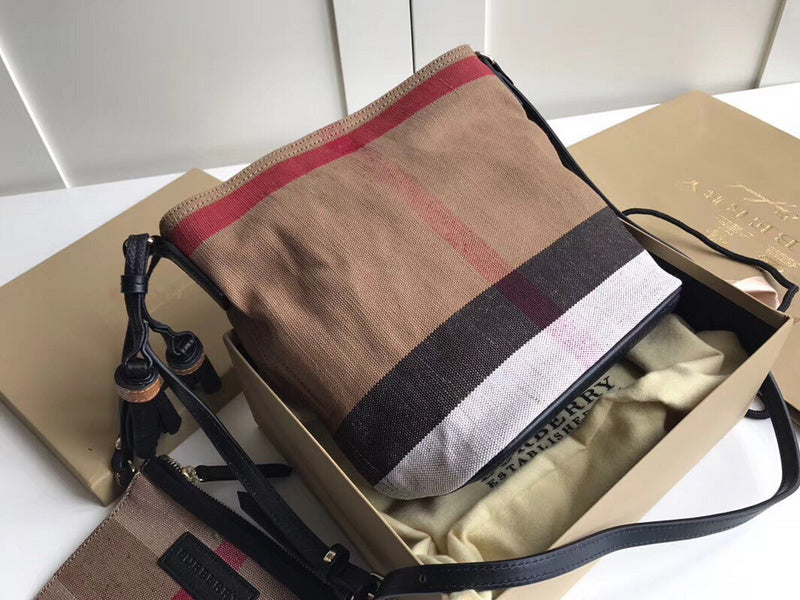 Burberry Bags - Bagsattire   438