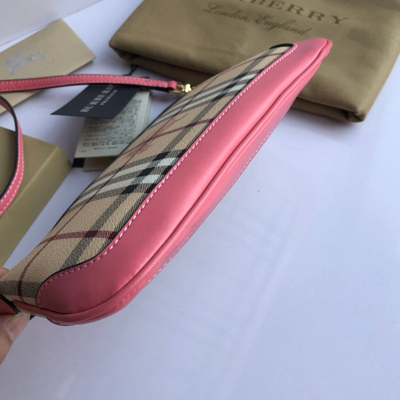 Burberry Bags - Bagsattire   481