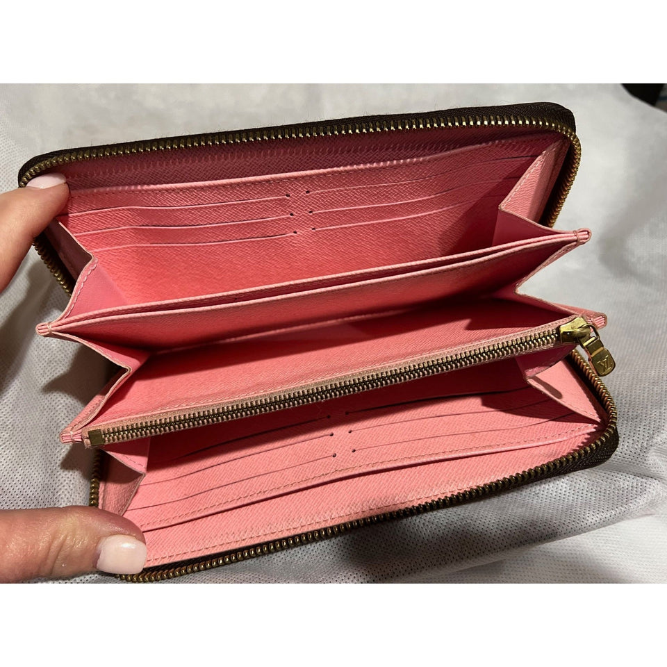 LOUIS VUITTON Jungle Dots Zippy Wallet Sugar pink Poppy Wallet Clutch