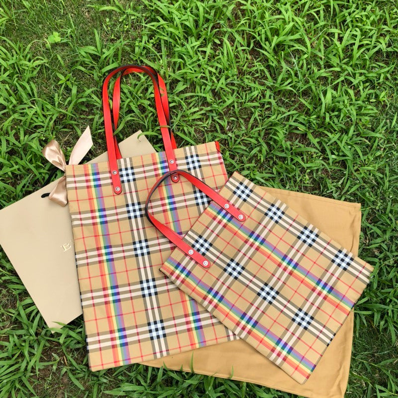 Burberry Bags - Bagsattire   289