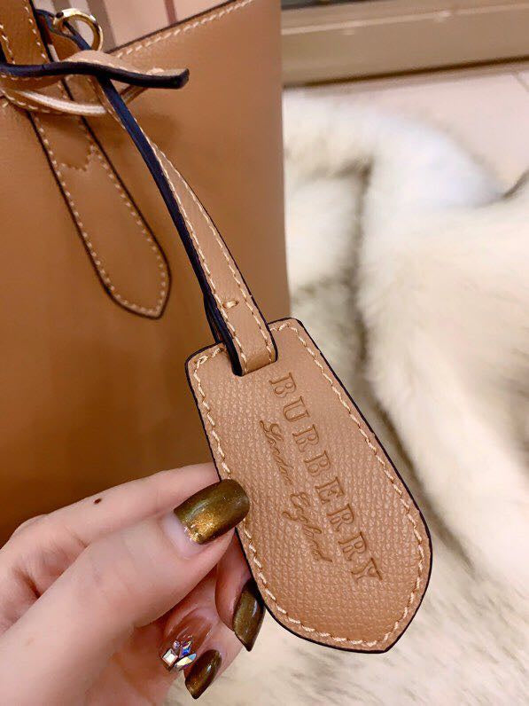 Burberry Bags - Bagsattire   223