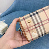 Burberry Bags - Bagsattire   213