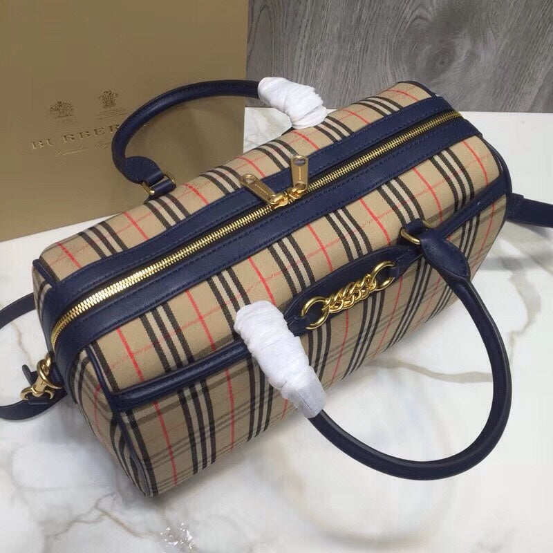 Burberry Bags - Bagsattire   697