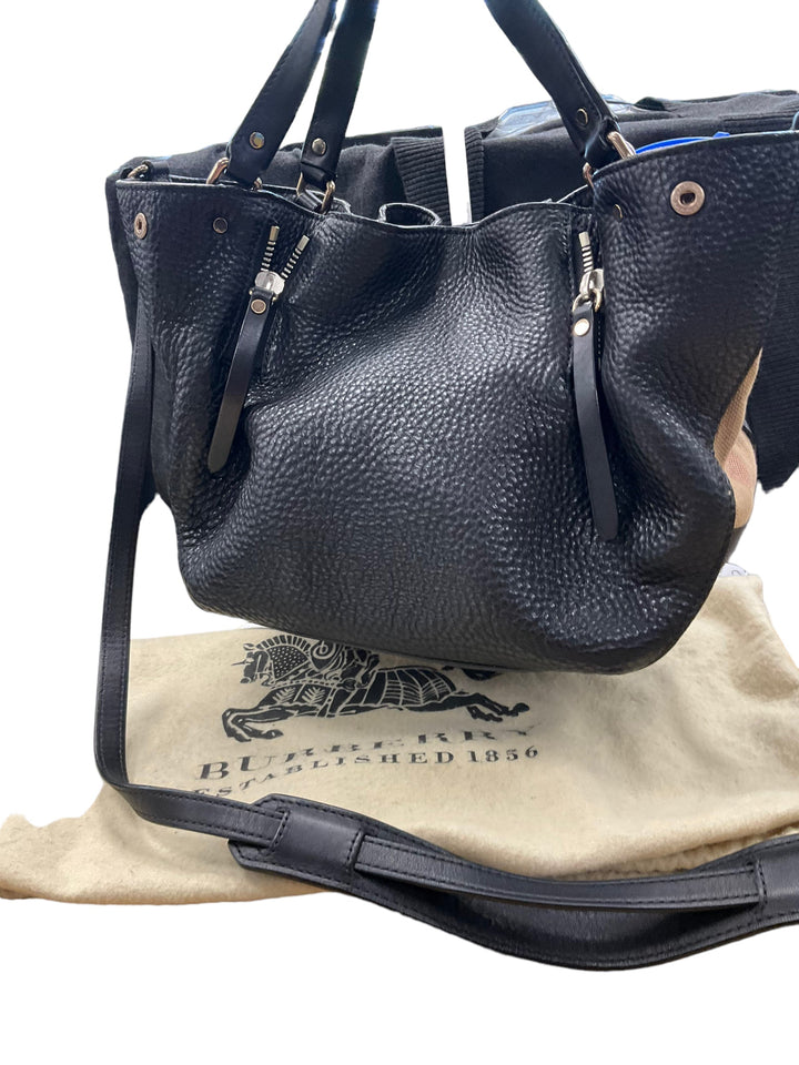 Handbag Luxury Designer By Burberry  Size: Medium