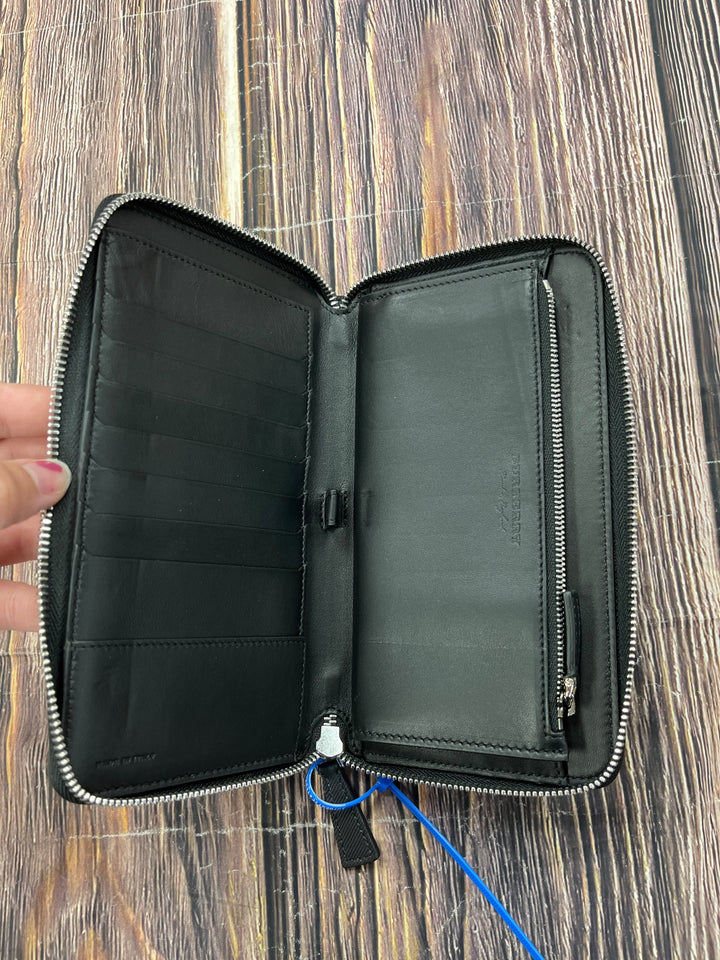 Wallet Luxury Designer By Burberry  Size: Large