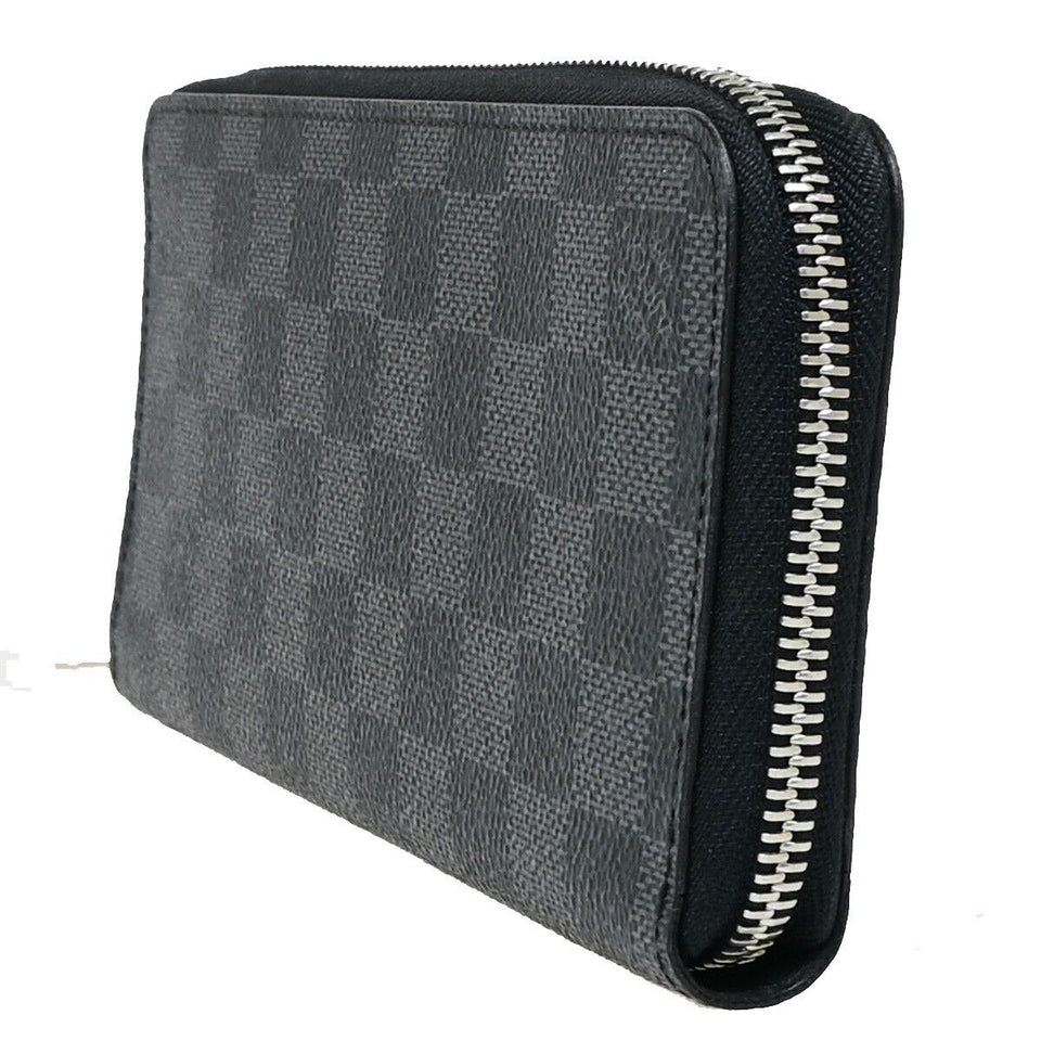 LOUIS VUITTON Zippy Wallet Vertical