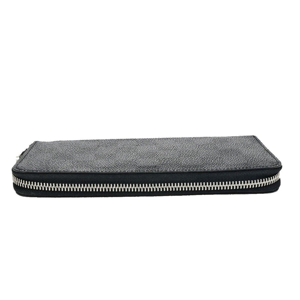 LOUIS VUITTON Zippy Wallet Vertical