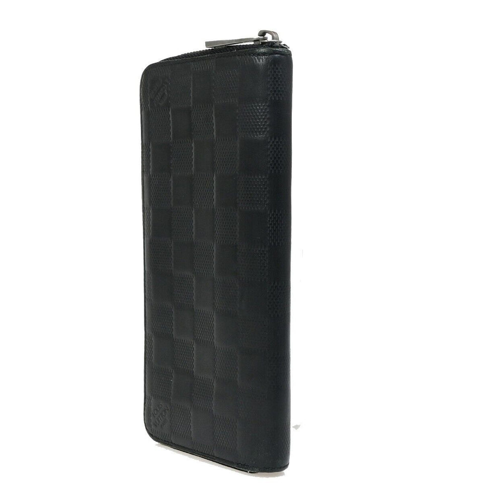 LOUIS VUITTON Zippy Wallet Vertical