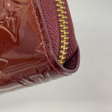 LOUIS VUITTON Zippy wallet