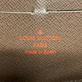 LOUIS VUITTON Zippy wallet