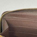 LOUIS VUITTON Zippy wallet