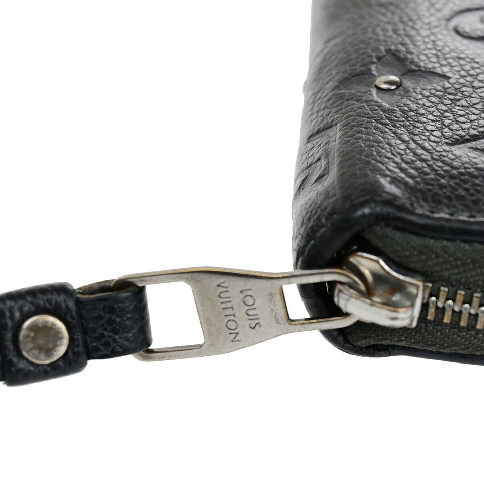 LOUIS VUITTON Zippy wallet