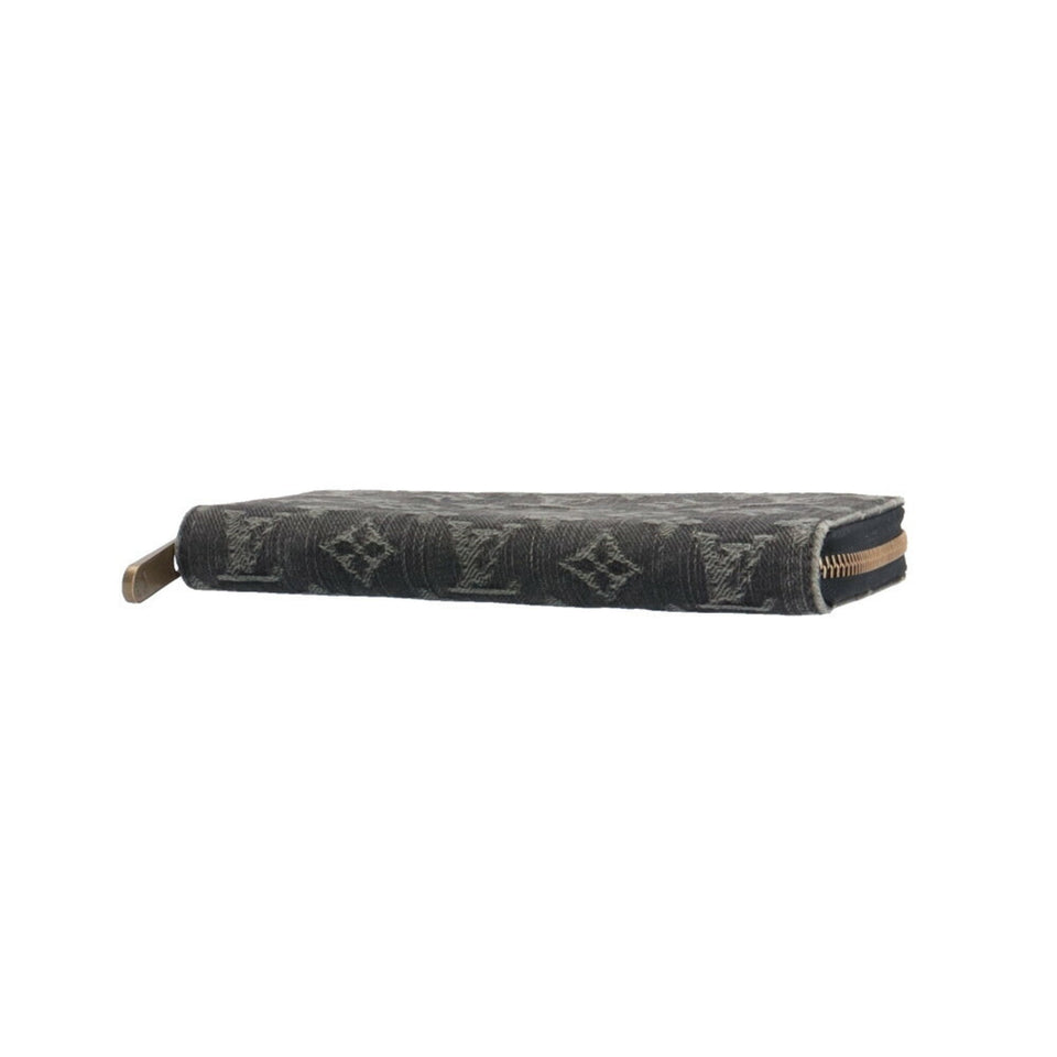 LOUIS VUITTON Zippy wallet