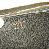 LOUIS VUITTON Zippy wallet