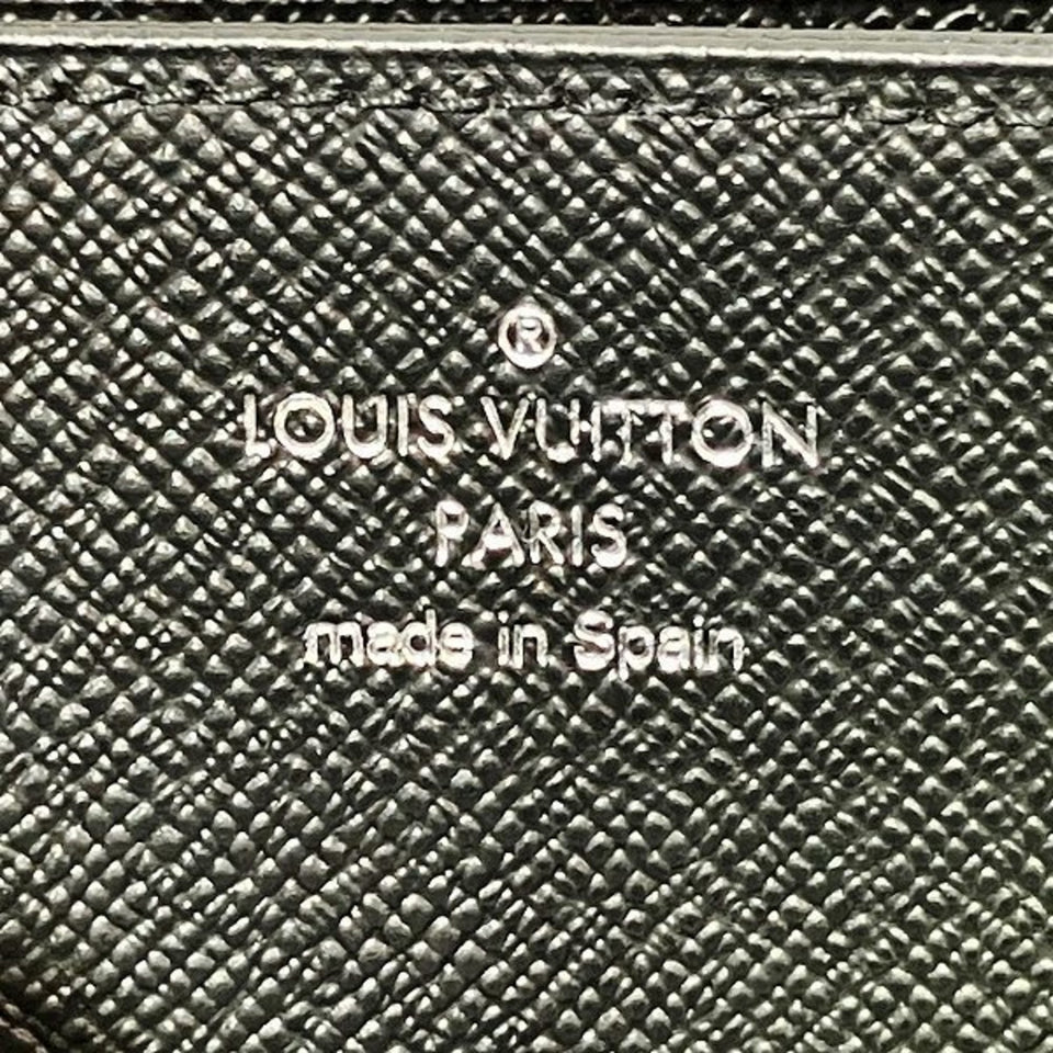LOUIS VUITTON Zippy wallet