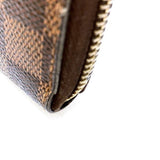 LOUIS VUITTON Zippy wallet