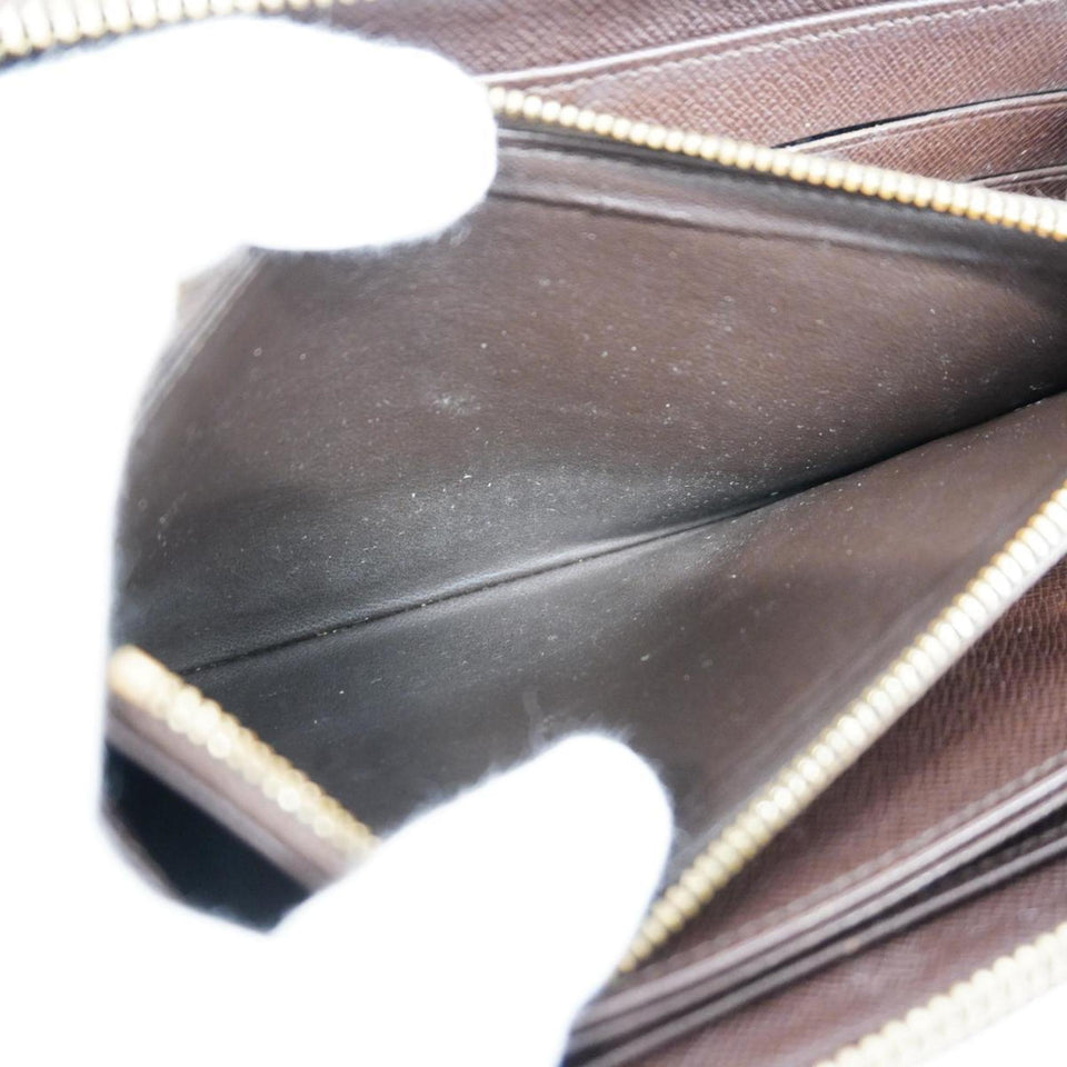 LOUIS VUITTON Zippy wallet