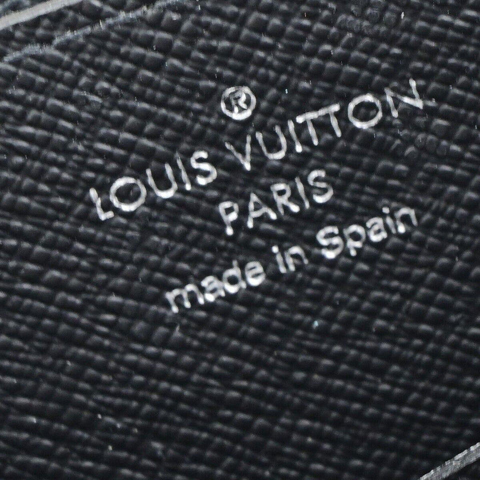LOUIS VUITTON Zippy XL Wallet